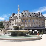 Daire Terrasse Au Coeur De - 54 Valence (Drome)